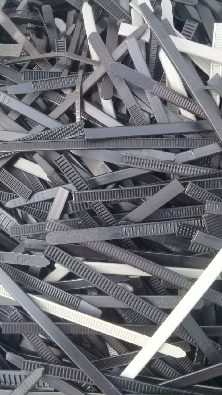 PA 66 cable tie scraps